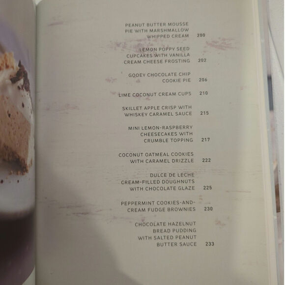 Eating in the Middle: A Mostly Wholesome Cookbook Andie Mitchell - Picture 6 of 8